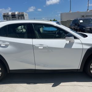 2026 Lexus UX 300H BASE — миниатюра 11