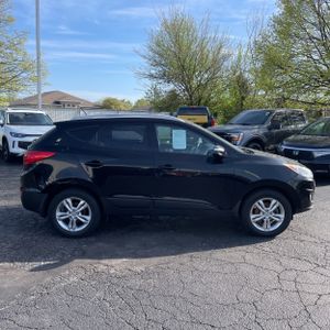 HYUNDAI TUCSON GLS - 10