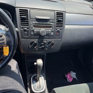 صورة مصغرة 37 لـ 2012 Nissan VERSA 1.8 S