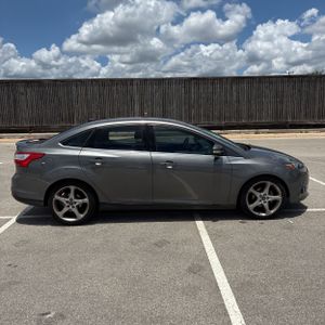 FORD FOCUS TITANIUM - 10