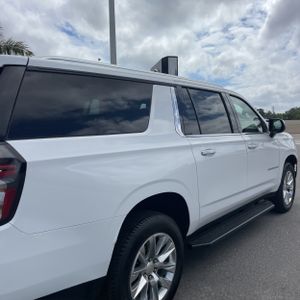 CHEVROLET SUBURBAN PREMIER - 9