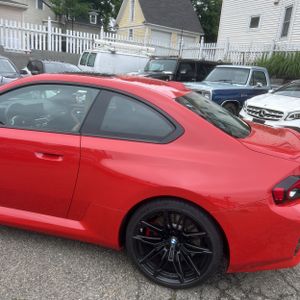 صورة 6 لـ 2023 BMW M2 BASE
