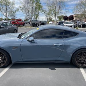 FORD MUSTANG GT PREMIUM - 4