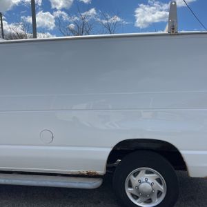 FORD E-SERIES E-250 - 6