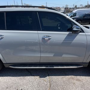 MERCEDES-BENZ GLS - 10