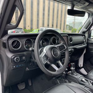 2023 JEEP WRANGLER 4XE SAHARA 4X4 thumbnail 35