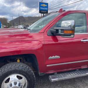 CHEVROLET SILVERADO 3500 HIGH COUNTRY - 2