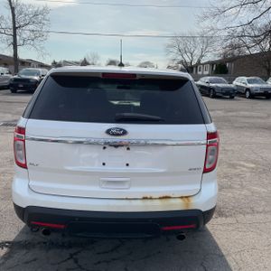 FORD EXPLORER XLT - 7