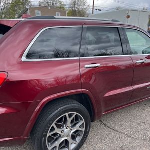 JEEP GRAND CHEROKEE OVERLAND - 9