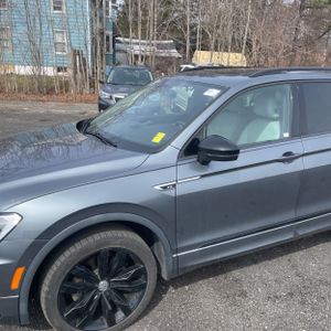 VOLKSWAGEN TIGUAN SE R-LINE BLACK 4MOTION - 2