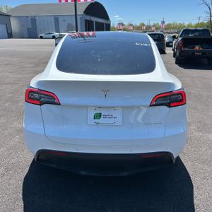 TESLA MODEL Y LONG RANGE - 7