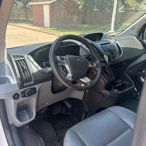صورة مصغرة 34 لـ 2019 FORD TRANSIT 250