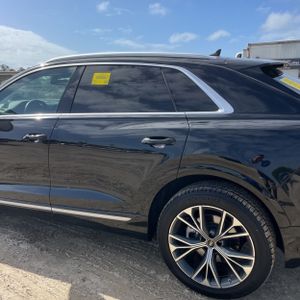 AUDI Q8 PREMIUM PLUS 55 TFSI QUATTRO - 6