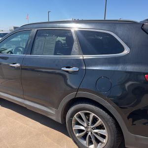 HYUNDAI SANTA FE SE - 6