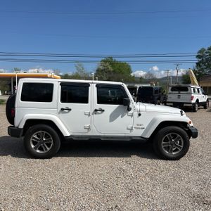 JEEP WRANGLER JK UNLIMITED SAHARA - 10