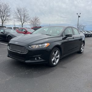 FORD FUSION SE - 1