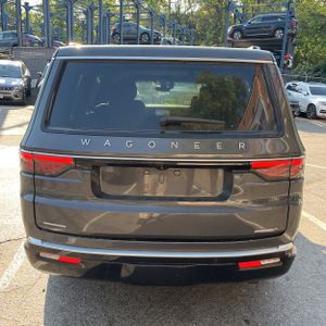 JEEP WAGONEER SERIES III - 7