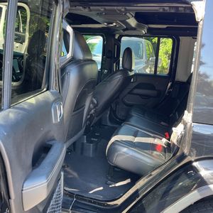 2019 JEEP WRANGLER UNLIMITED SAHARA — миниатюра 32