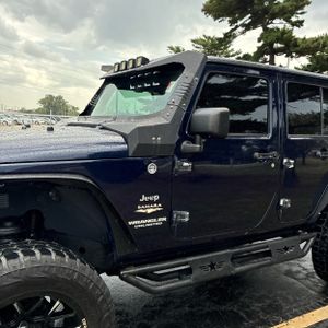 صورة 2 لـ 2013 JEEP WRANGLER UNLIMITED SAHARA