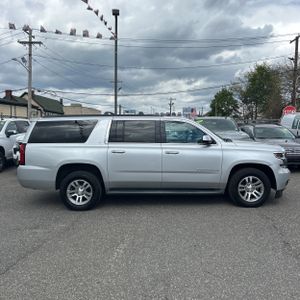 CHEVROLET SUBURBAN LT - 9