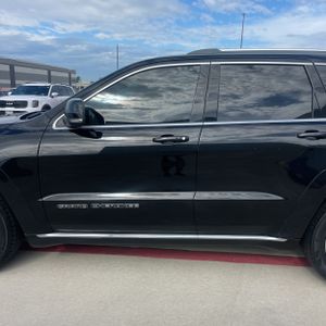JEEP GRAND CHEROKEE SUMMIT - 4