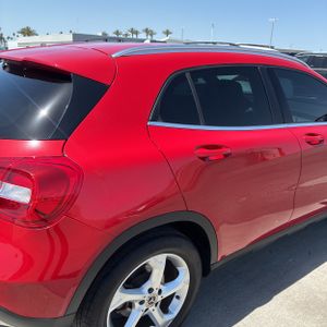 MERCEDES-BENZ GLA - 8