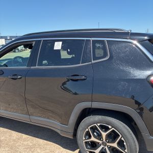 JEEP COMPASS LIMITED 4X4 - 6