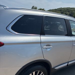 2019 Mitsubishi OUTLANDER SEL — фото 9