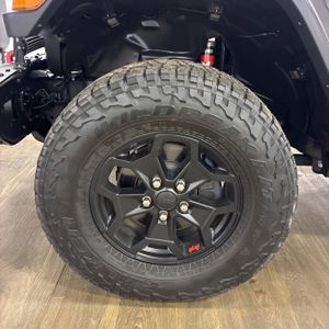 2020 JEEP GLADIATOR RUBICON — миниатюра 17