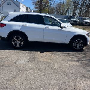 MERCEDES-BENZ GLC - 10