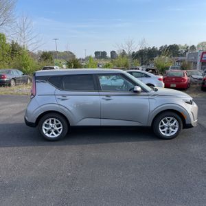 KIA SOUL LX - 10