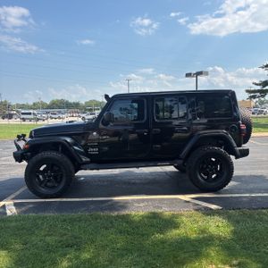 صورة 3 لـ 2018 JEEP WRANGLER UNLIMITED SAHARA