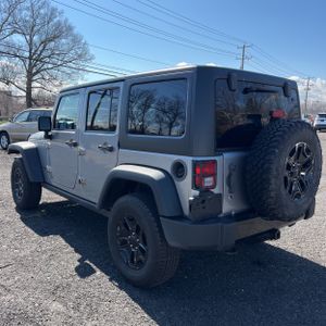 JEEP WRANGLER UNLIMITED WILLYS WHEELER - 5