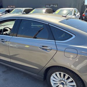FORD FUSION HYBRID SE - 6