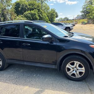 صورة مصغرة 13 لـ 2014 Toyota RAV4 LE