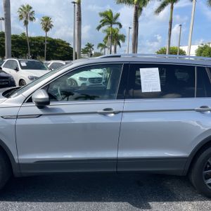 صورة 4 لـ 2024 Volkswagen TIGUAN SE