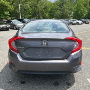 صورة 7 لـ 2018 Honda CIVIC LX