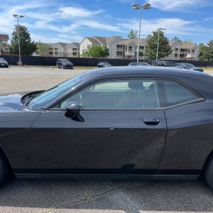 DODGE CHALLENGER - 4