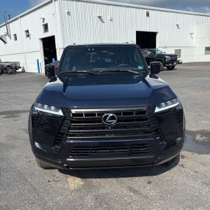 صورة 14 لـ 2024 Lexus GX 550 LUXURY+