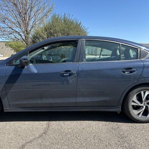 SUBARU LEGACY PREMIUM - 4