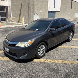 2012 Toyota CAMRY LE photo 1
