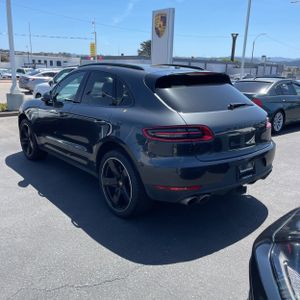 PORSCHE MACAN S - 5
