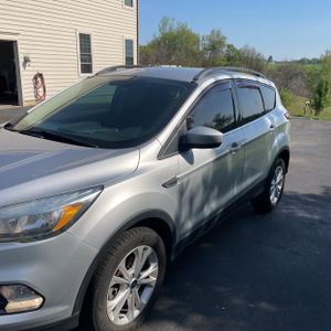 FORD ESCAPE SE - 2