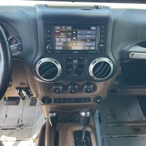 2017 JEEP WRANGLER UNLIMITED RUBICON — миниатюра 36