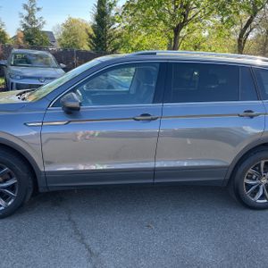 VOLKSWAGEN TIGUAN SE 4MOTION - 4