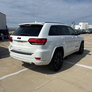 2018 JEEP GRAND CHEROKEE ALTITUDE — фото 8