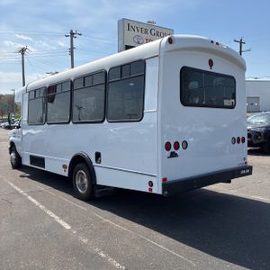 FORD E-450 CUTAWAY - 5