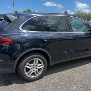 PORSCHE CAYENNE - 9