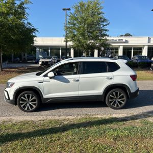 VOLKSWAGEN TAOS SE - 3