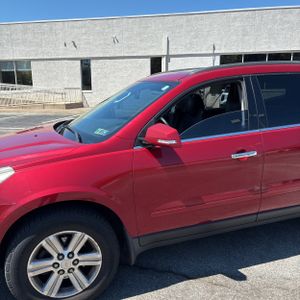 CHEVROLET TRAVERSE LT - 2